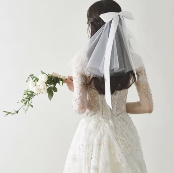 Korea Short Wedding Veil with Bow Tie Detail