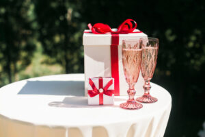 Luxury Wedding Gifts: The Perfect Way to Show Your Love and Appreciation