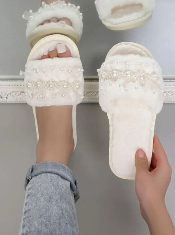 Gorgeous Pearl Bridal Slippers Wedding Slippers