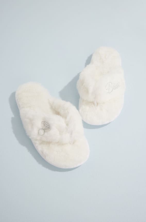 Db Studio Fuzzy Bride Y-Strap Slippers