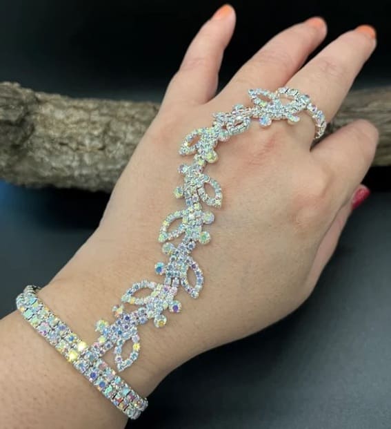 Gorgeous Crystal Rhinestone Hand Chain